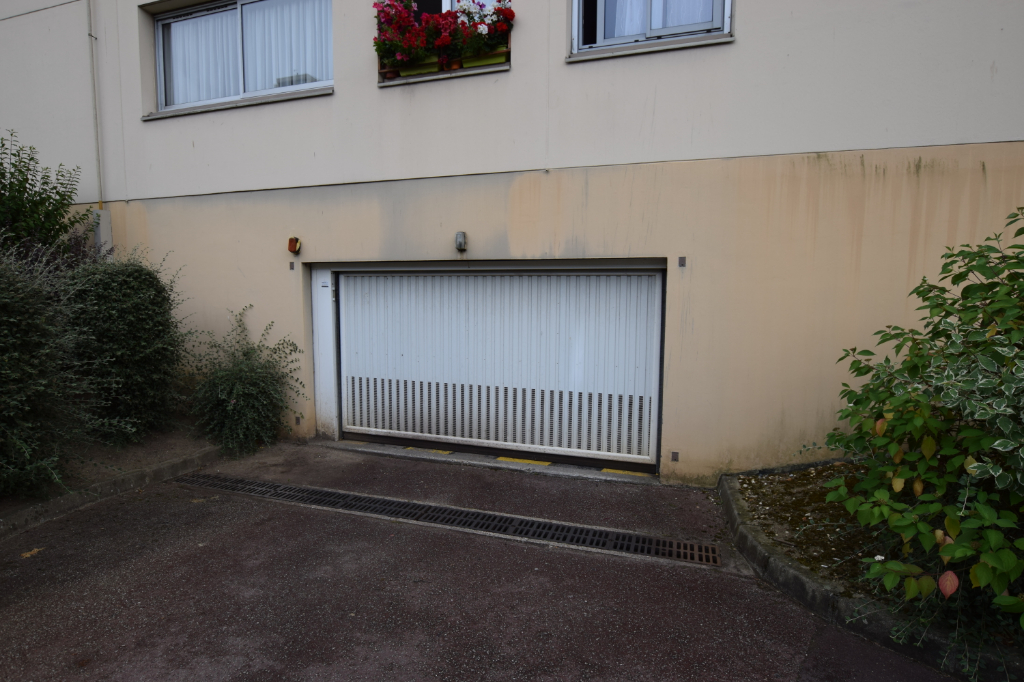 A vendre Parking à
ROUEN
(76100) A vendre Parking à
ROUEN
(76100)