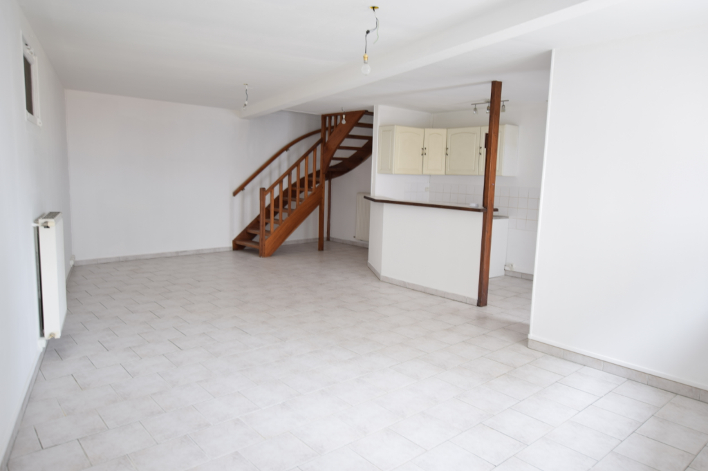 A vendre Maison à
ELBEUF
(76500) A vendre Maison à
ELBEUF
(76500)