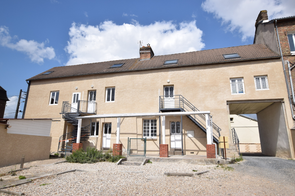 A vendre Appartement à
CAUDEBEC LES ELBEUF
(76320) A vendre Appartement à
CAUDEBEC LES ELBEUF
(76320)