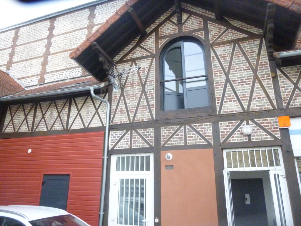 A vendre Maison à
ELBEUF
(76500) A vendre Maison à
ELBEUF
(76500)