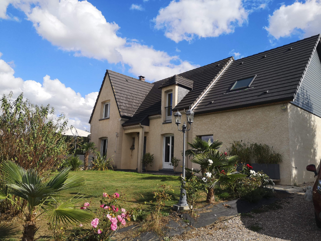 A vendre Maison à
GRAND BOURGTHEROULDE
(27520) A vendre Maison à
GRAND BOURGTHEROULDE
(27520)