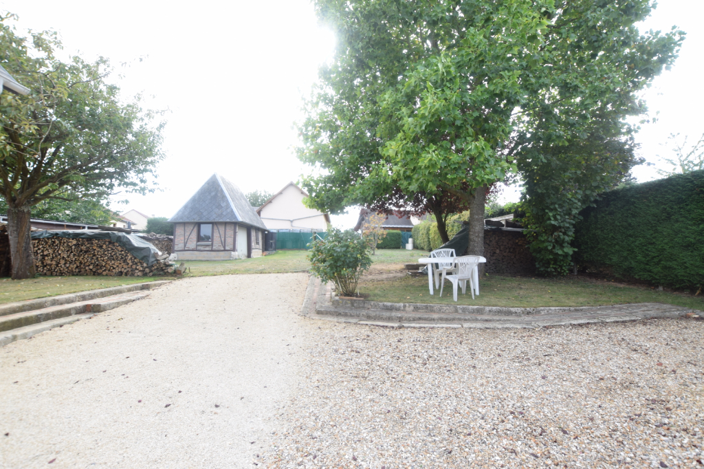 A vendre Maison à
SAINT OUEN DE PONTCHEUIL
(27370) A vendre Maison à
SAINT OUEN DE PONTCHEUIL
(27370)