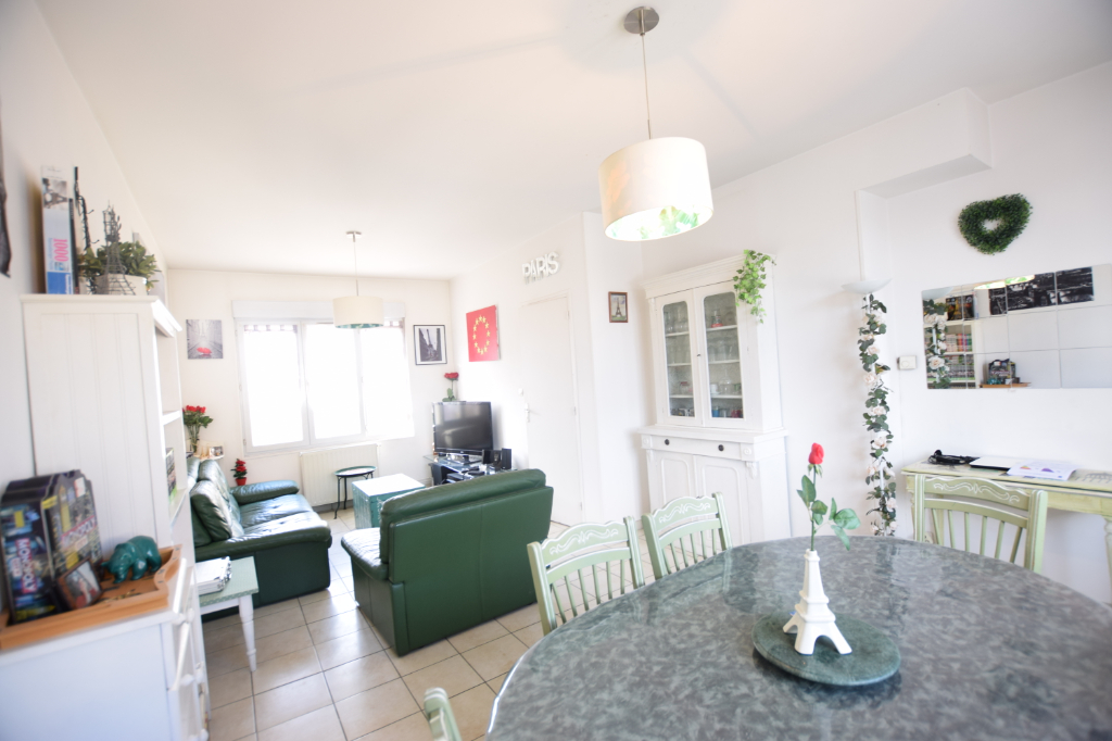 A vendre Appartement à
ELBEUF
(76500) A vendre Appartement à
ELBEUF
(76500)