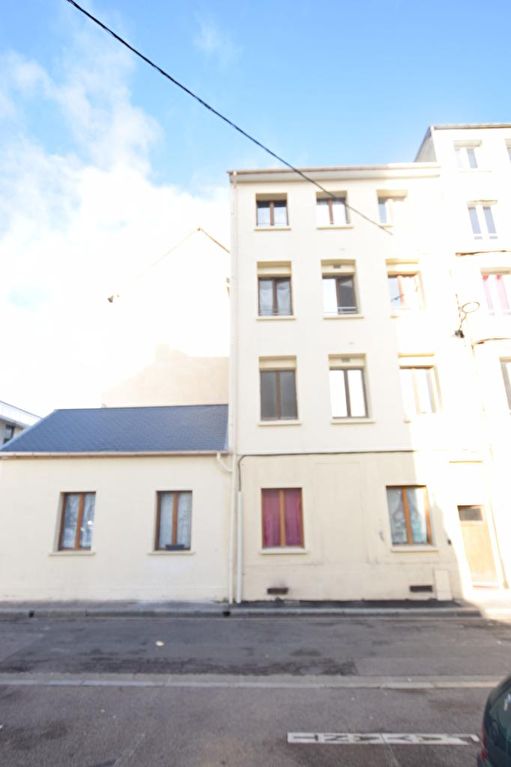 A vendre Immeuble à
ELBEUF
(76500) A vendre Immeuble à
ELBEUF
(76500)