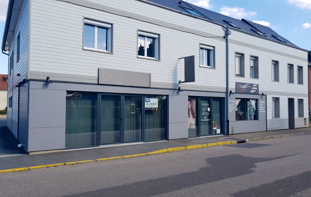 A vendre Local Professionnel à
GRAND COURONNE
(76530) A vendre Local Professionnel à
GRAND COURONNE
(76530)
