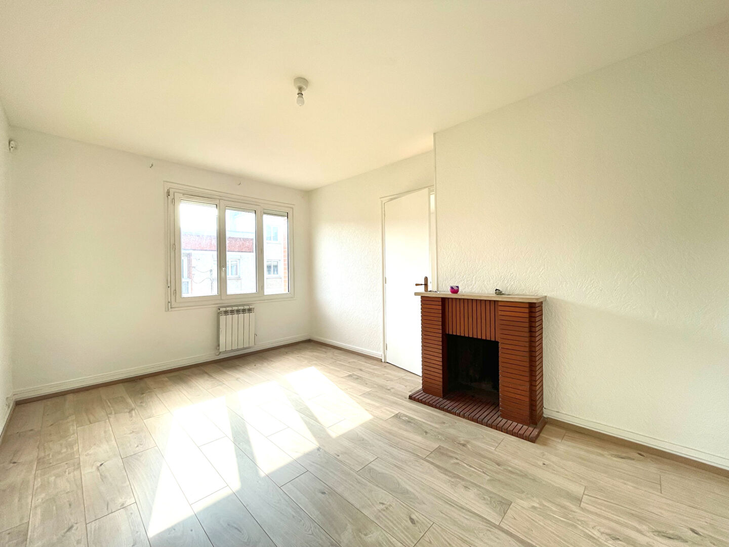 A vendre Appartement à
ELBEUF
(76500) A vendre Appartement à
ELBEUF
(76500)