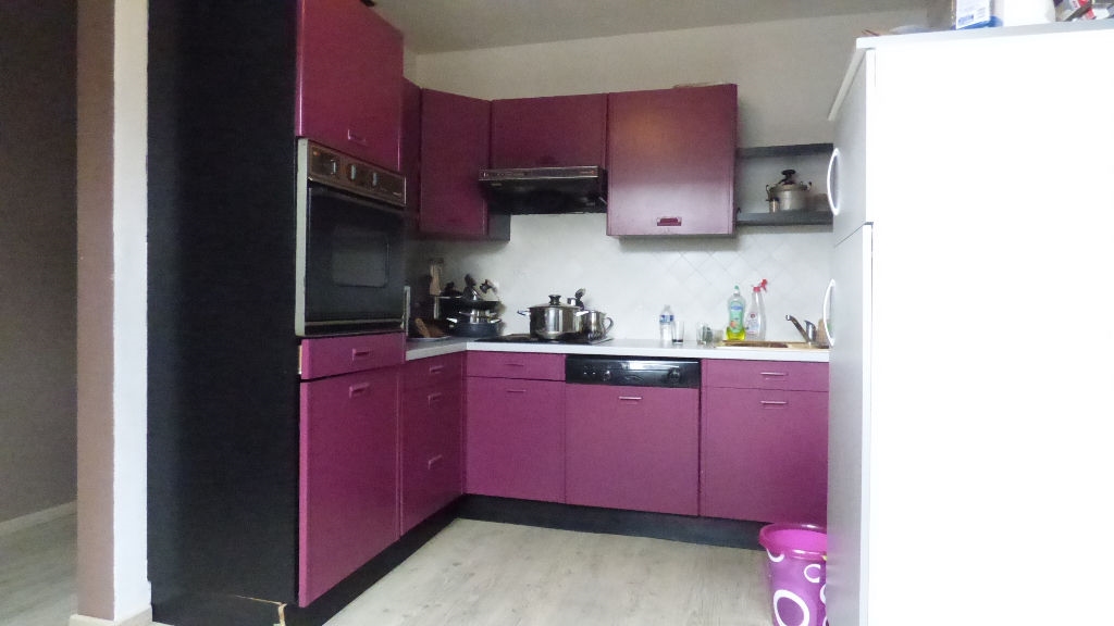 A vendre Immeuble à
ELBEUF
(76500) A vendre Immeuble à
ELBEUF
(76500)