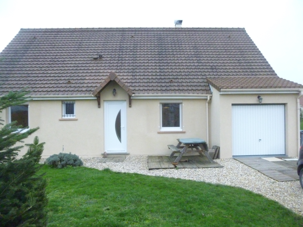 A vendre Maison à
BOISSEY LE CHATEL
(27520) A vendre Maison à
BOISSEY LE CHATEL
(27520)