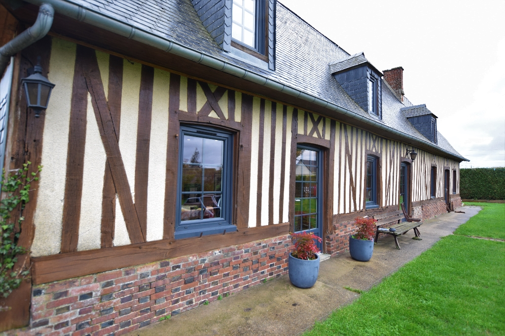A vendre Maison à
ECARDENVILLE LA CAMPAGNE
(27170) A vendre Maison à
ECARDENVILLE LA CAMPAGNE
(27170)