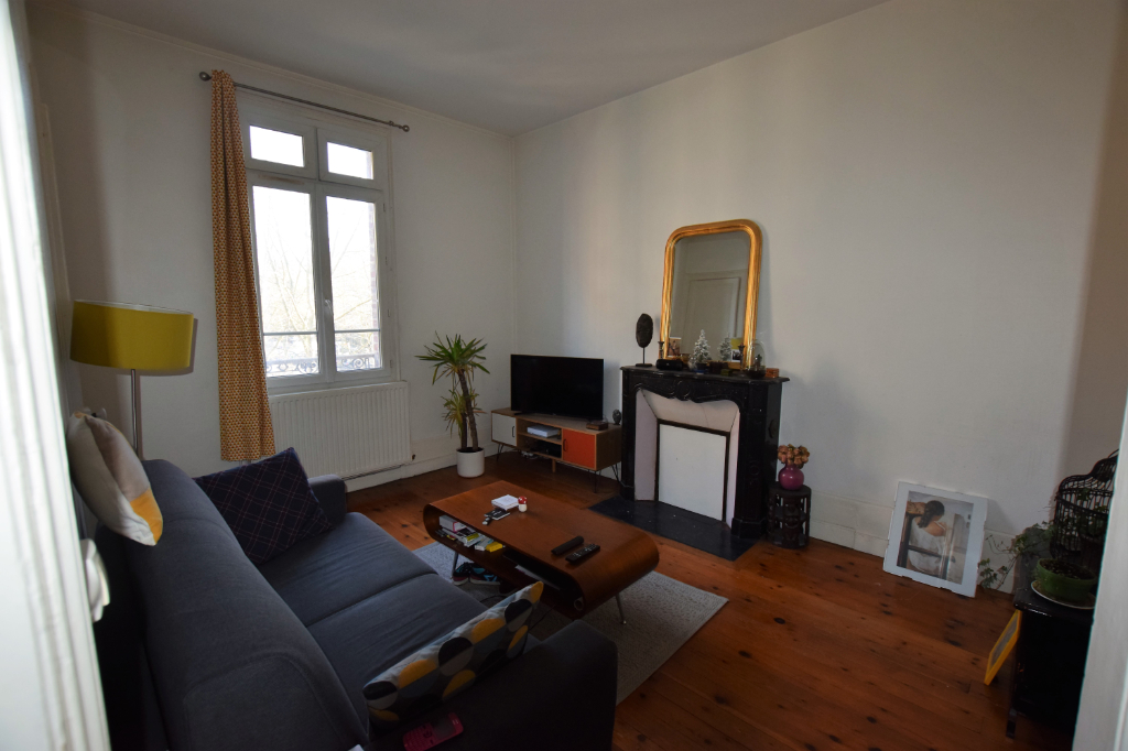 A vendre Appartement à
ROUEN
(76000) A vendre Appartement à
ROUEN
(76000)