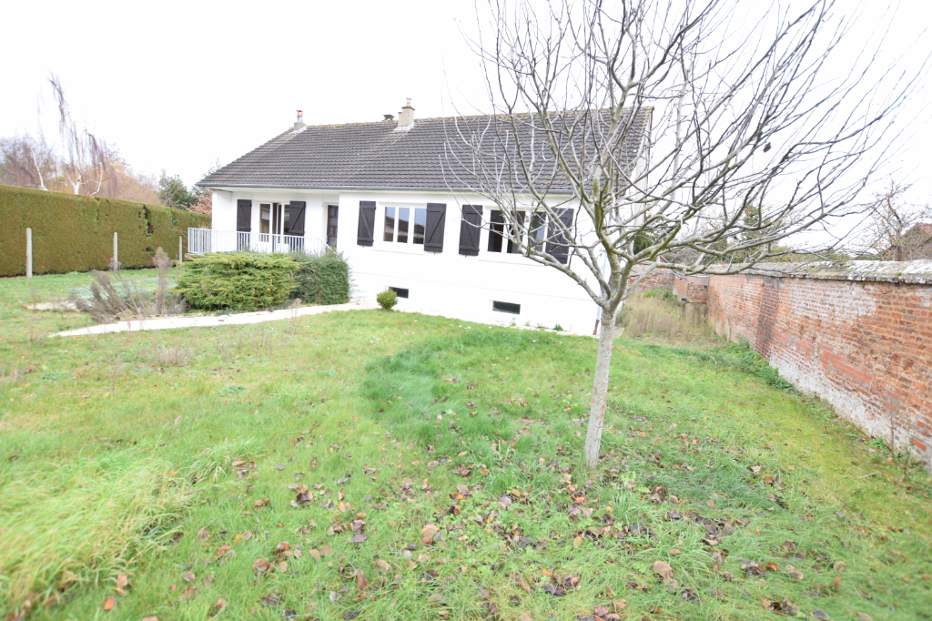 A vendre Maison à
SAINT PIERRE LES ELBEUF
(76320) A vendre Maison à
SAINT PIERRE LES ELBEUF
(76320)