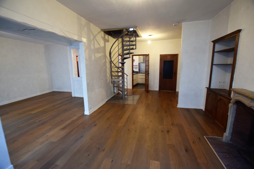 A vendre Appartement à
ROUEN
(76000) A vendre Appartement à
ROUEN
(76000)