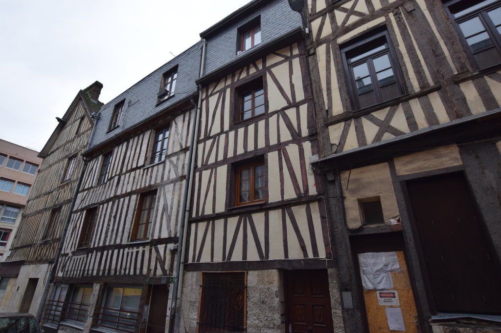 A vendre Appartement à
ROUEN
(76000) A vendre Appartement à
ROUEN
(76000)