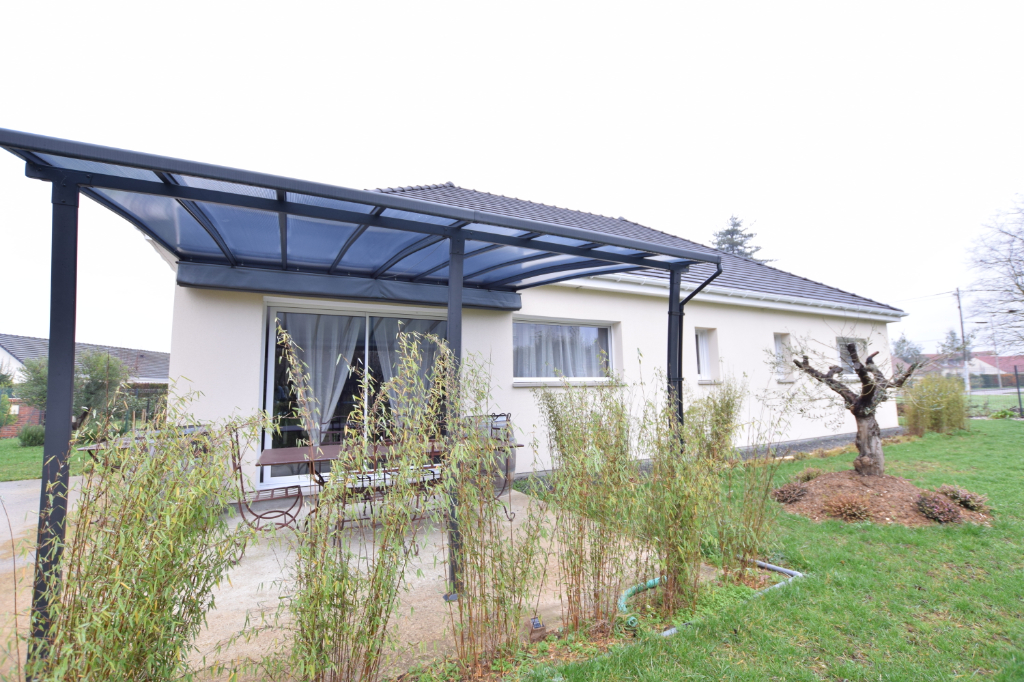 A vendre Maison à
SAINT PIERRE LES ELBEUF
(76320) A vendre Maison à
SAINT PIERRE LES ELBEUF
(76320)