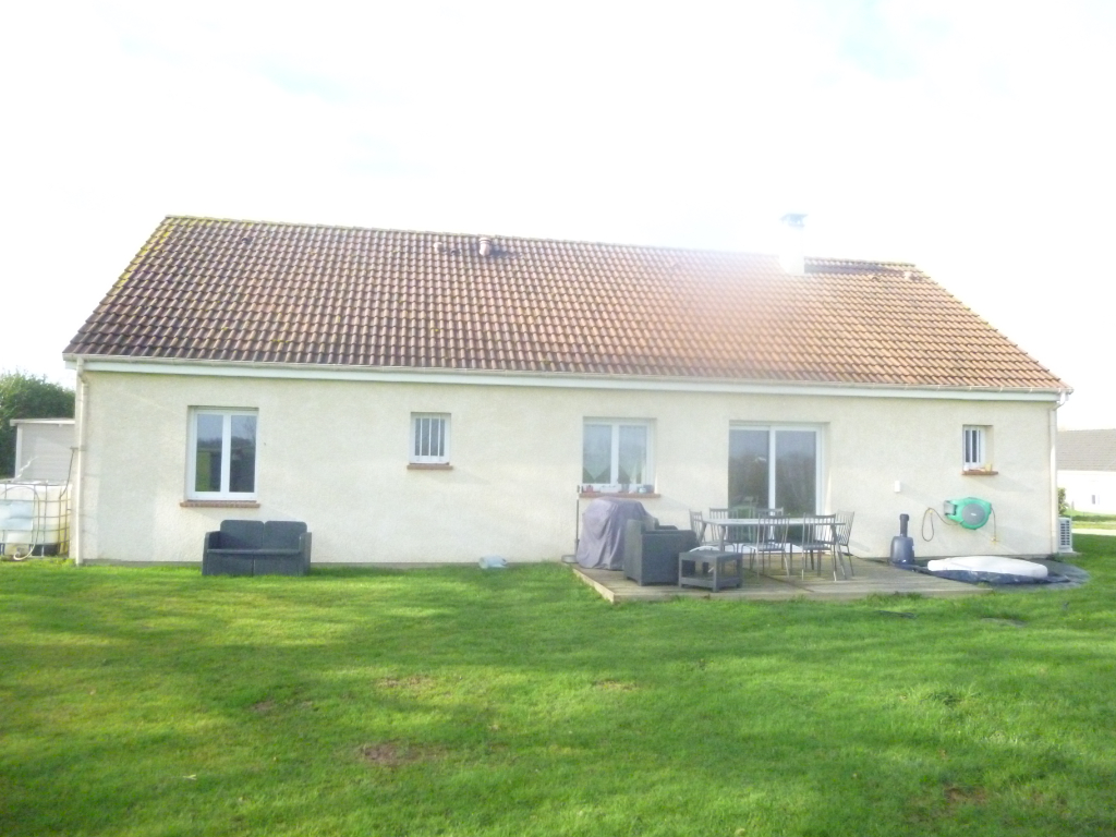 A vendre Maison à
ILLEVILLE SUR MONTFORT
(27290) A vendre Maison à
ILLEVILLE SUR MONTFORT
(27290)