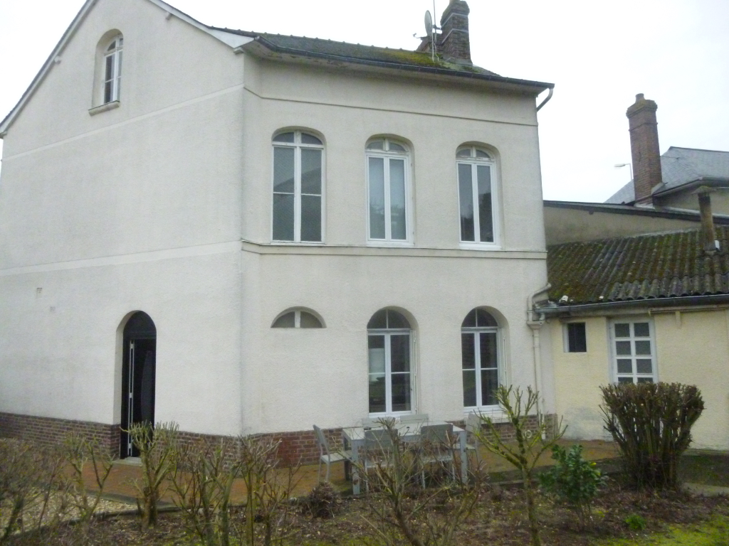 A vendre Maison à
LA LONDE
(76500) A vendre Maison à
LA LONDE
(76500)