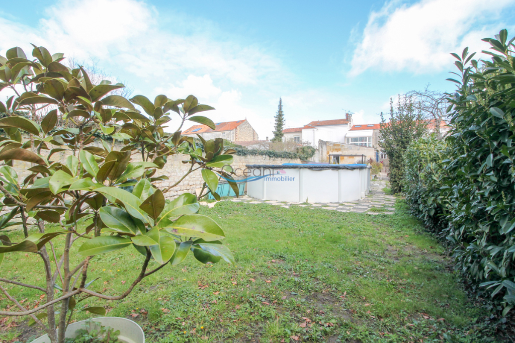 Photo Maison ancienne 6 chambres, jardin, garage, au pied du centre ! image 3/6