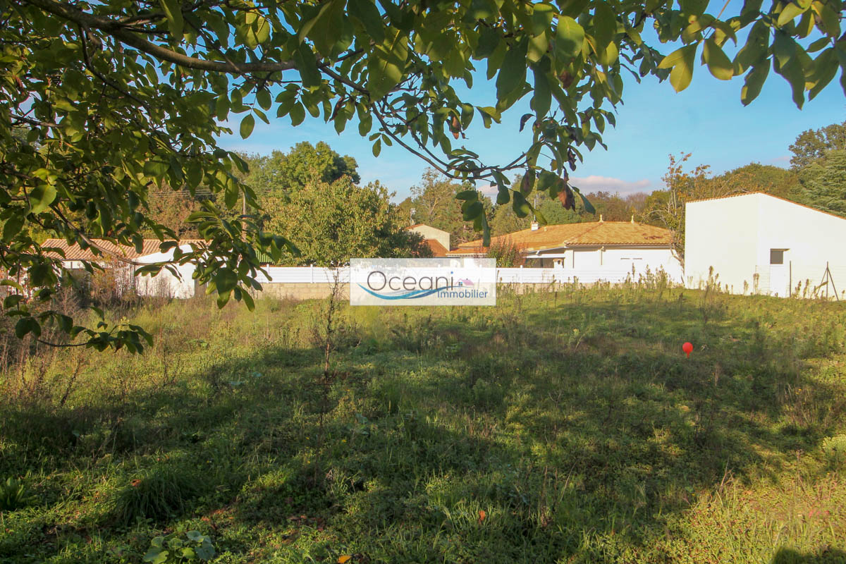 Photo Terrain Saint Laurent De La Pree 637 m2 image 3/3