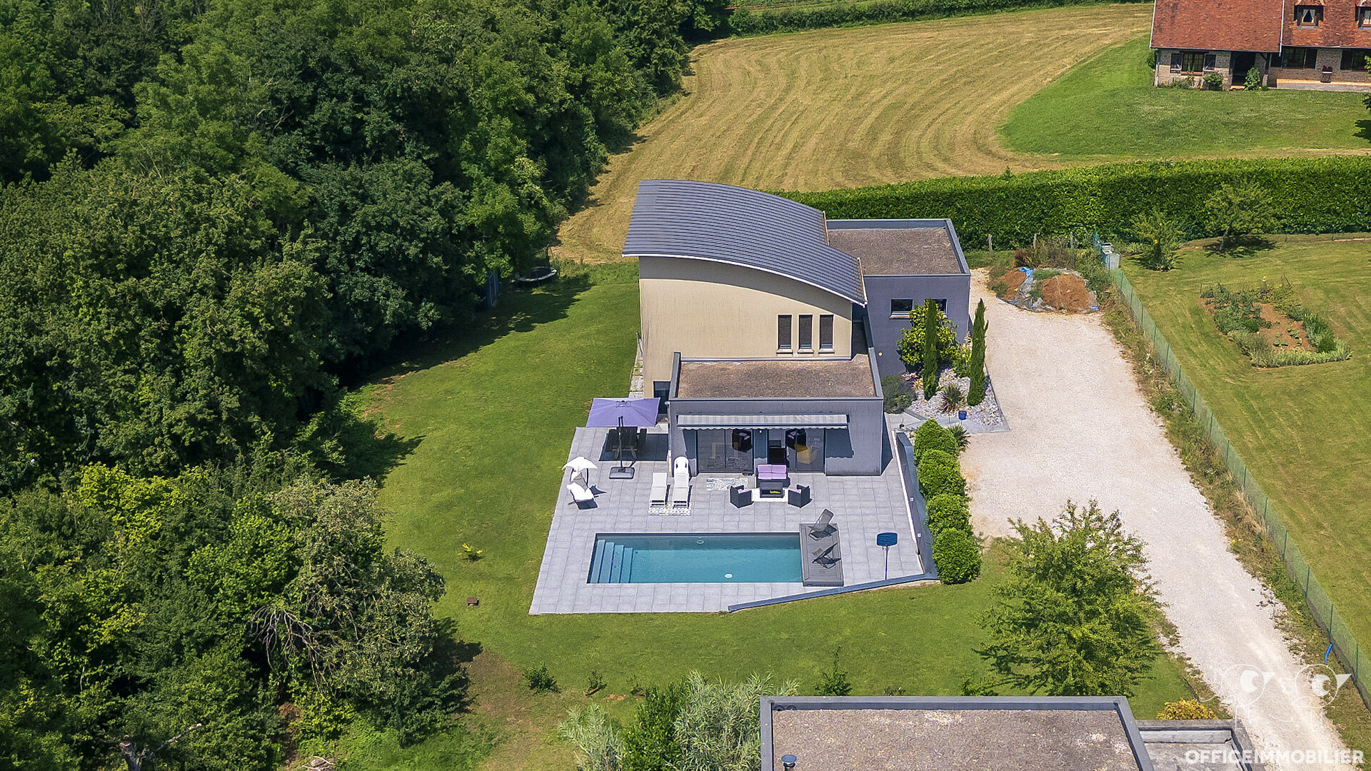 maison 160.22m² SAINT VIT - photo 1
