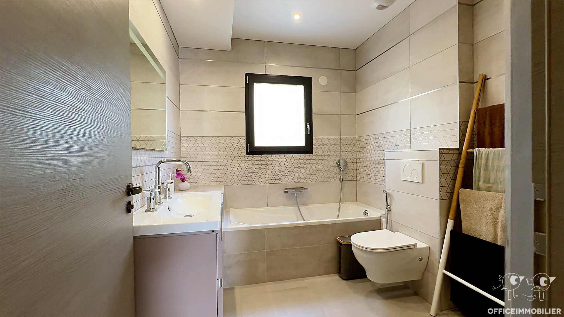 maison 242m² SAINT VIT - photo 9