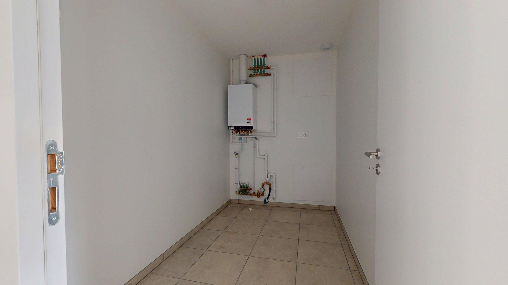 appartement 80m² ECOLE VALENTIN - photo 8