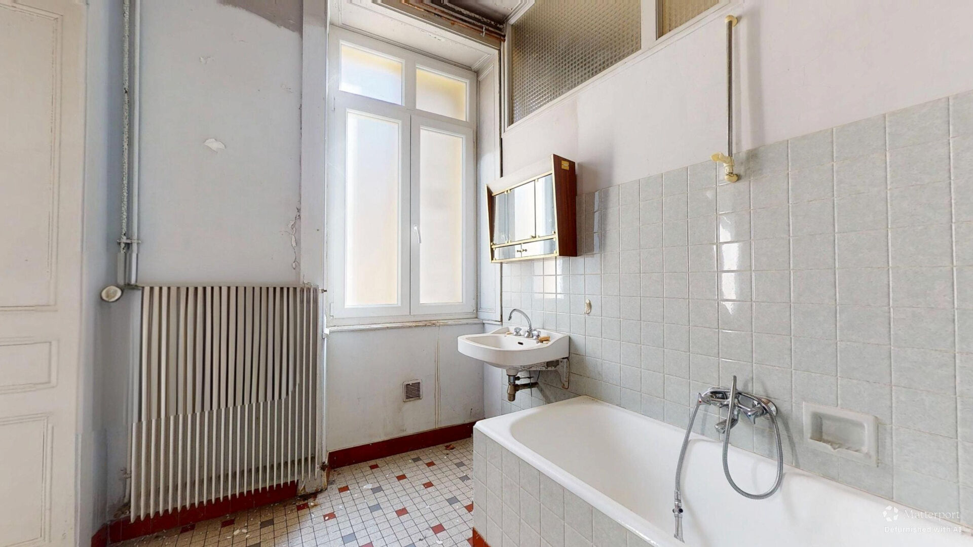 Photo Premier étage  T3 de 81 m² avec balcon  Pontarlier Centre Ville image 4/6