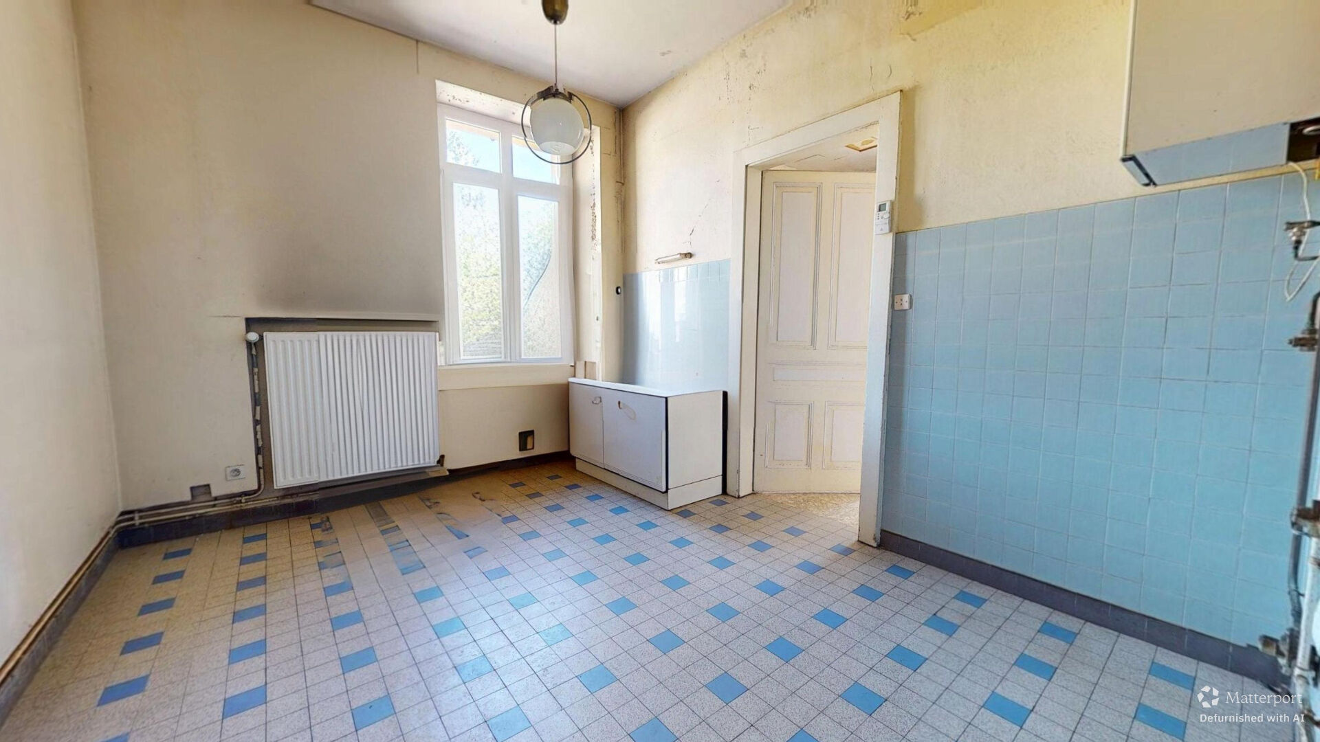 Photo Premier étage  T3 de 81 m² avec balcon  Pontarlier Centre Ville image 6/6