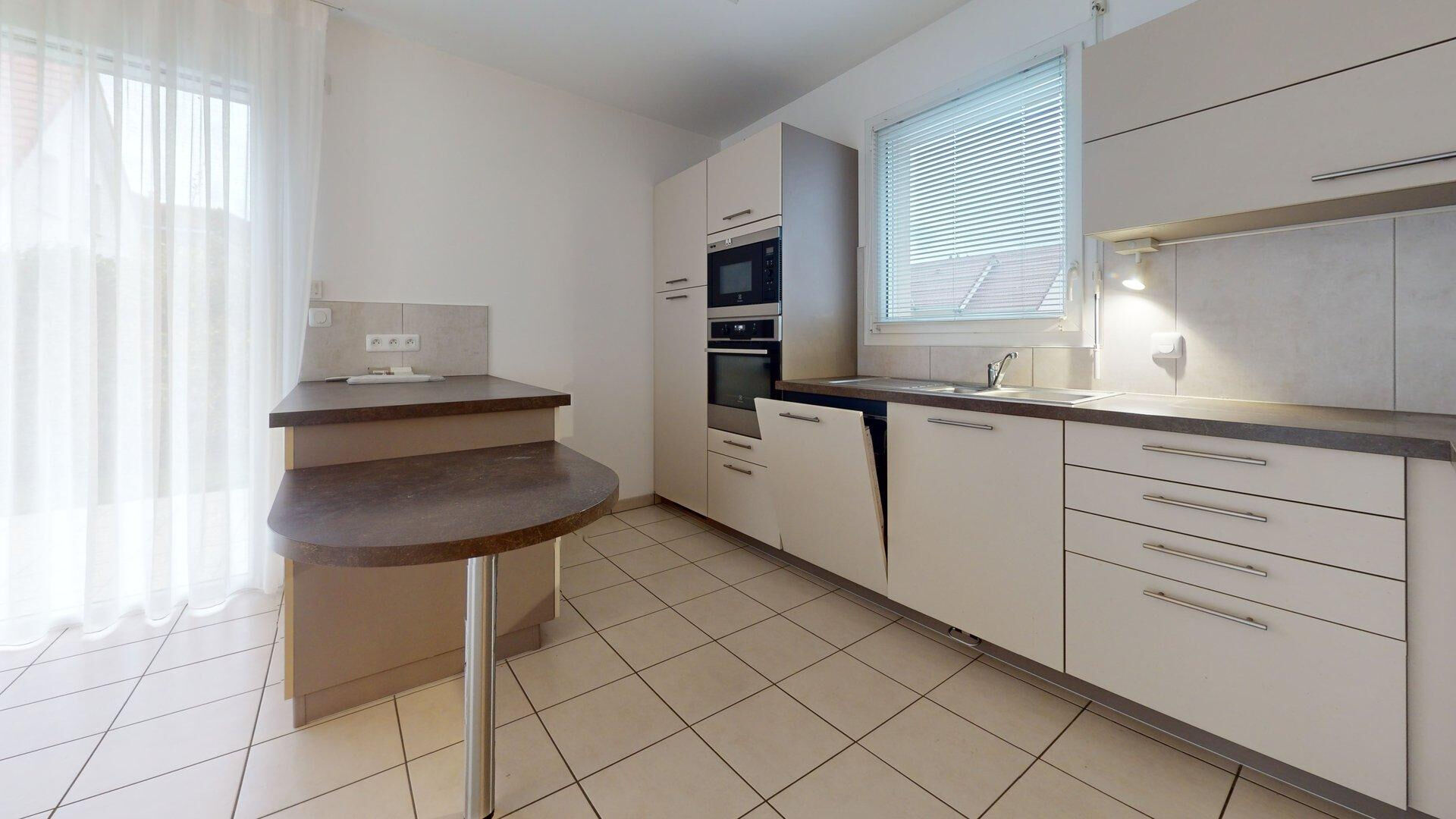 maison 97m² MONTFERRAND LE CHATEAU - photo 2