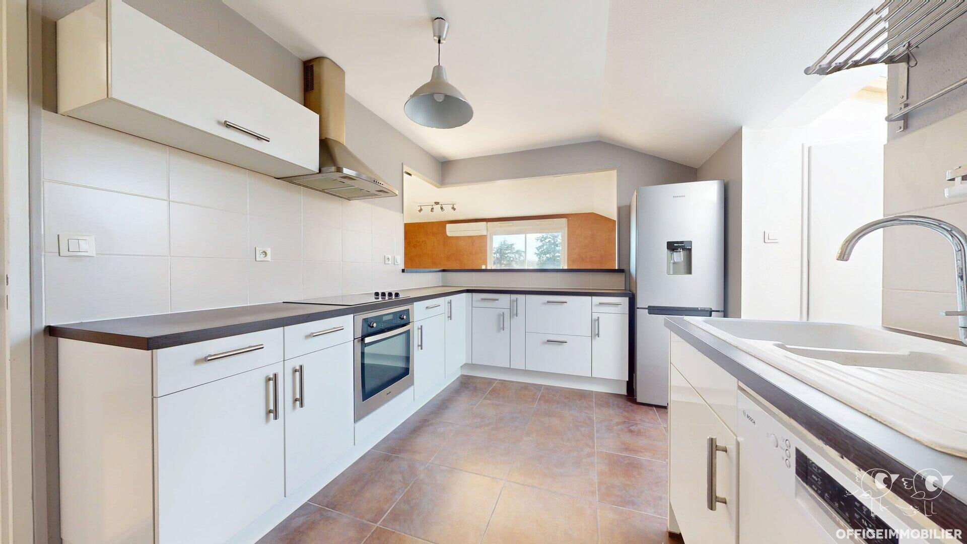 Photo MONTFERRAND LE CHATEAU - Appartement proche toutes commodités image 3/6