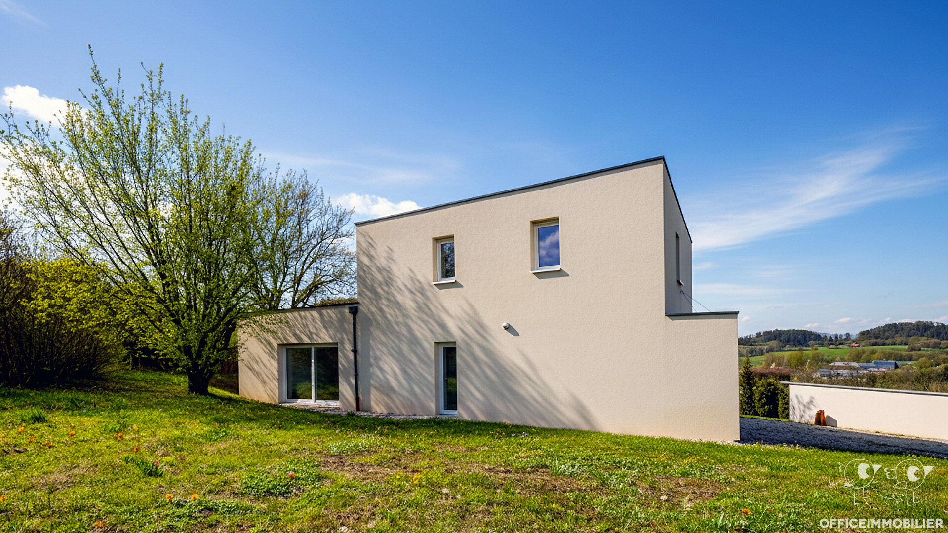 maison 121m² PUGEY - photo 2