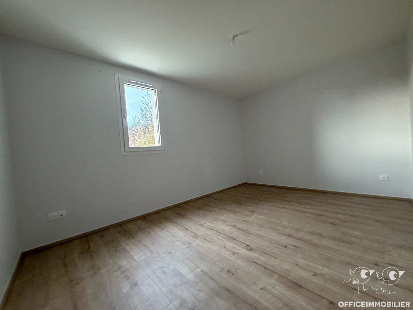 maison 121m² PUGEY - photo 9