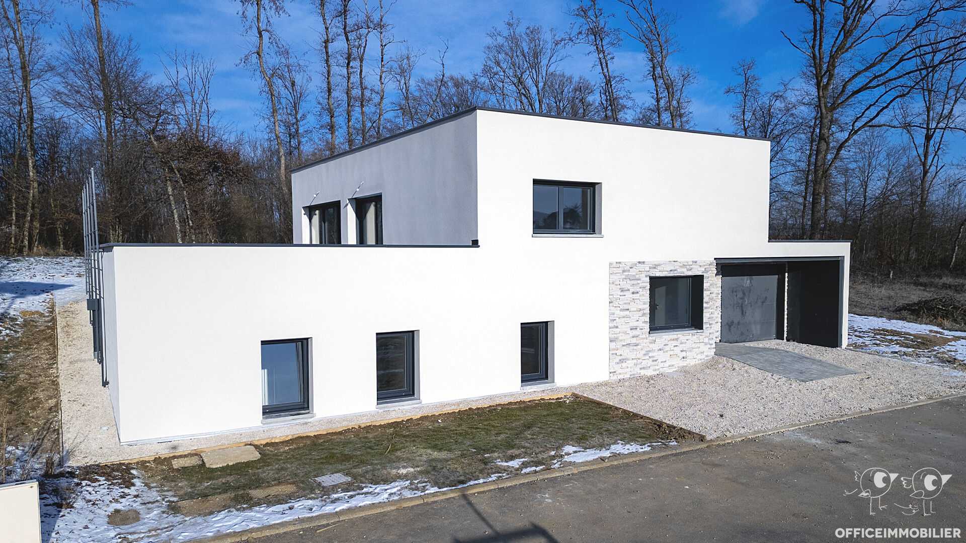 maison 140m² GENEUILLE - photo 1