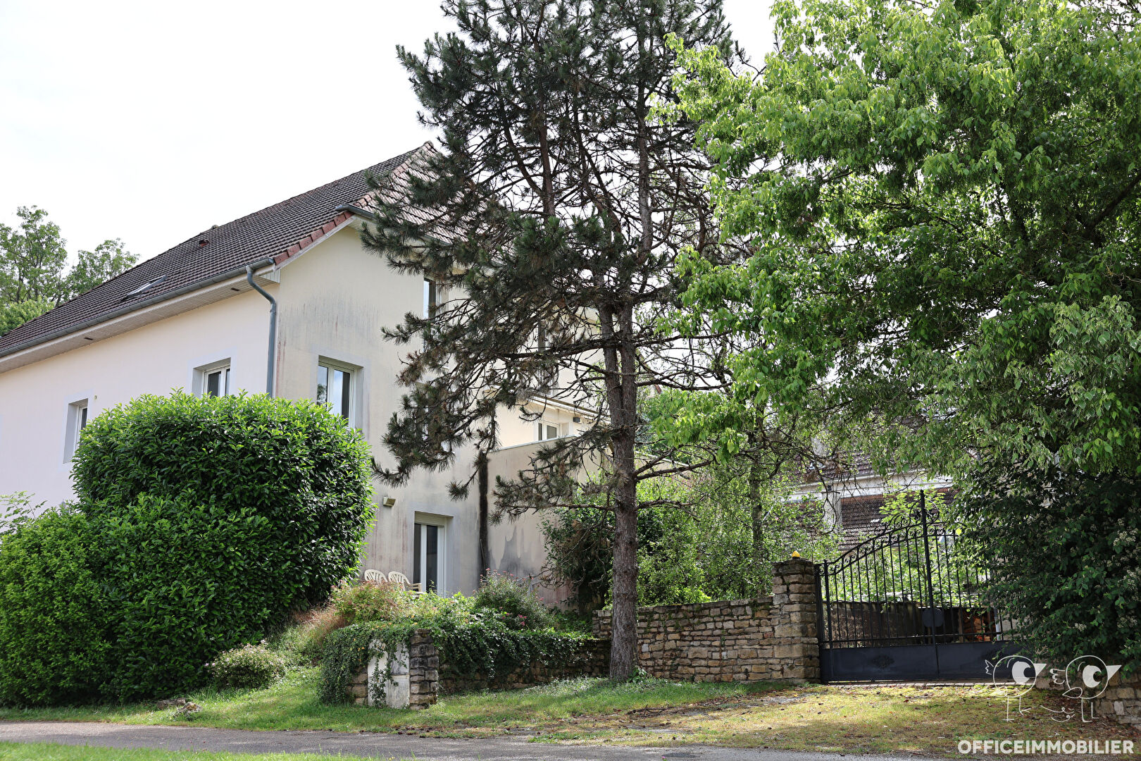 appartement 137.36m² ECOLE VALENTIN - photo 10