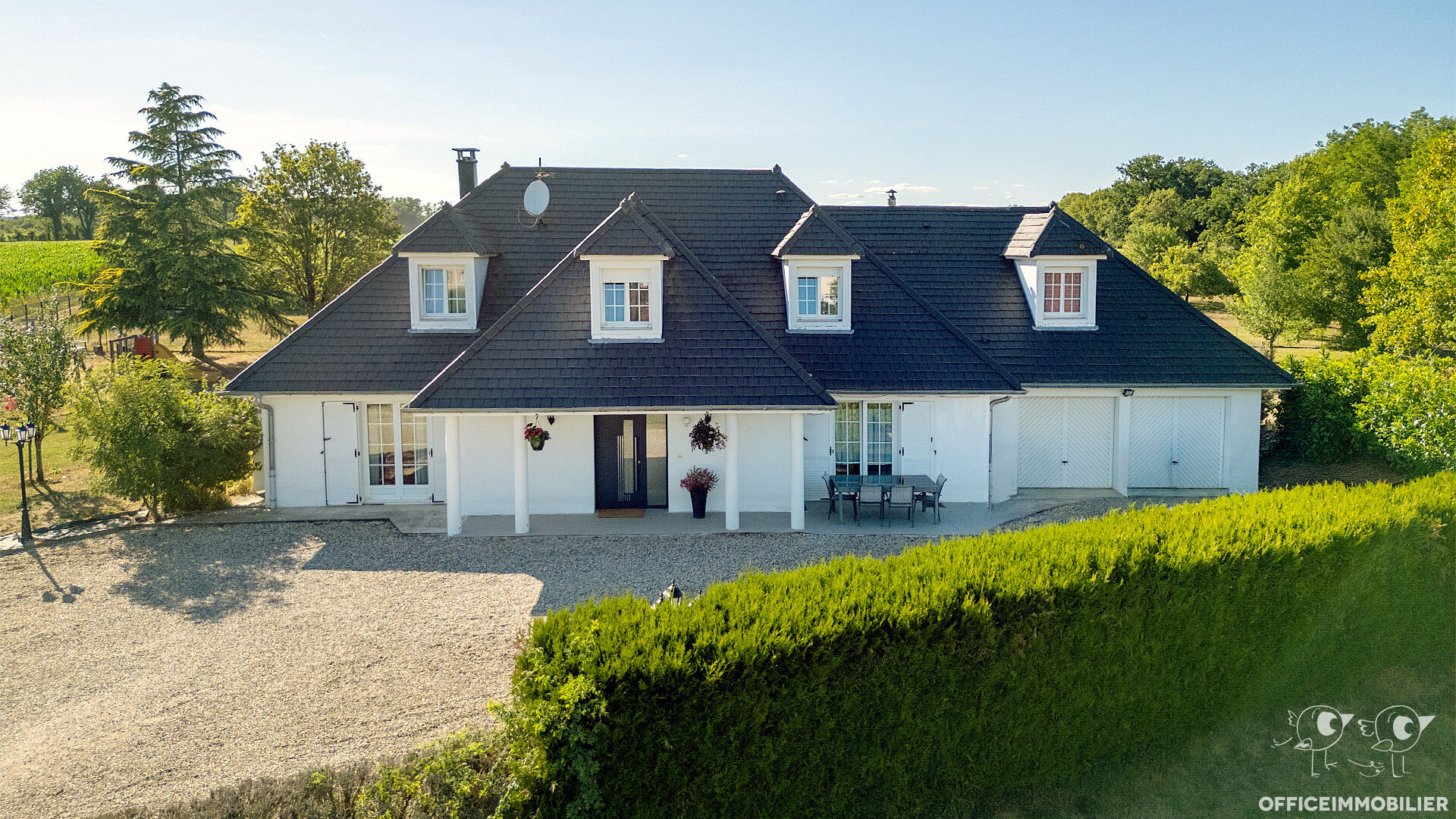 maison 201m² AULX LES CROMARY - photo 1