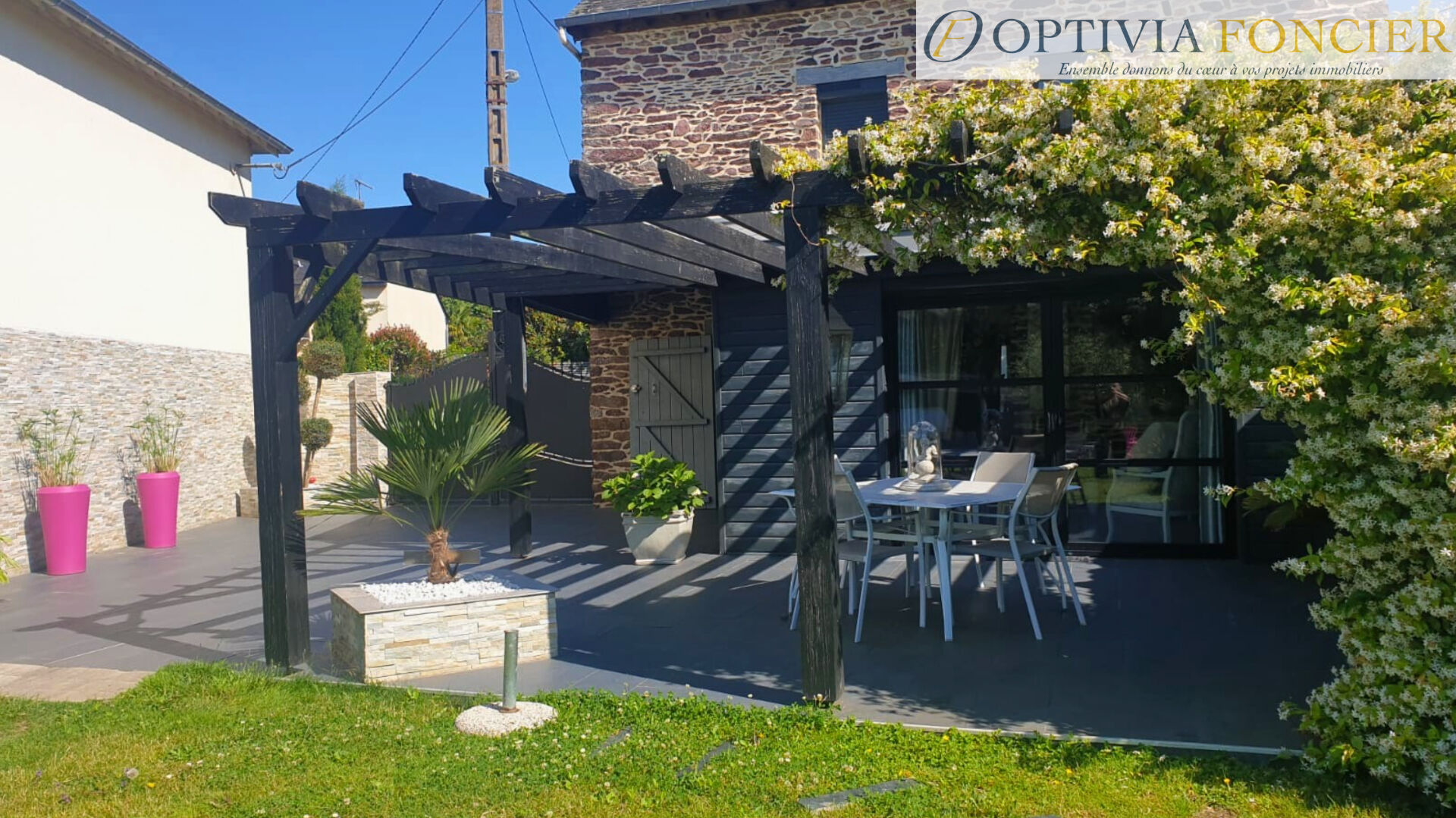 Photo Maison T5 BRUZ 105 m² + Dépendances (Garage, carport, atelier) Hyper centre Pont Réan image 3/6