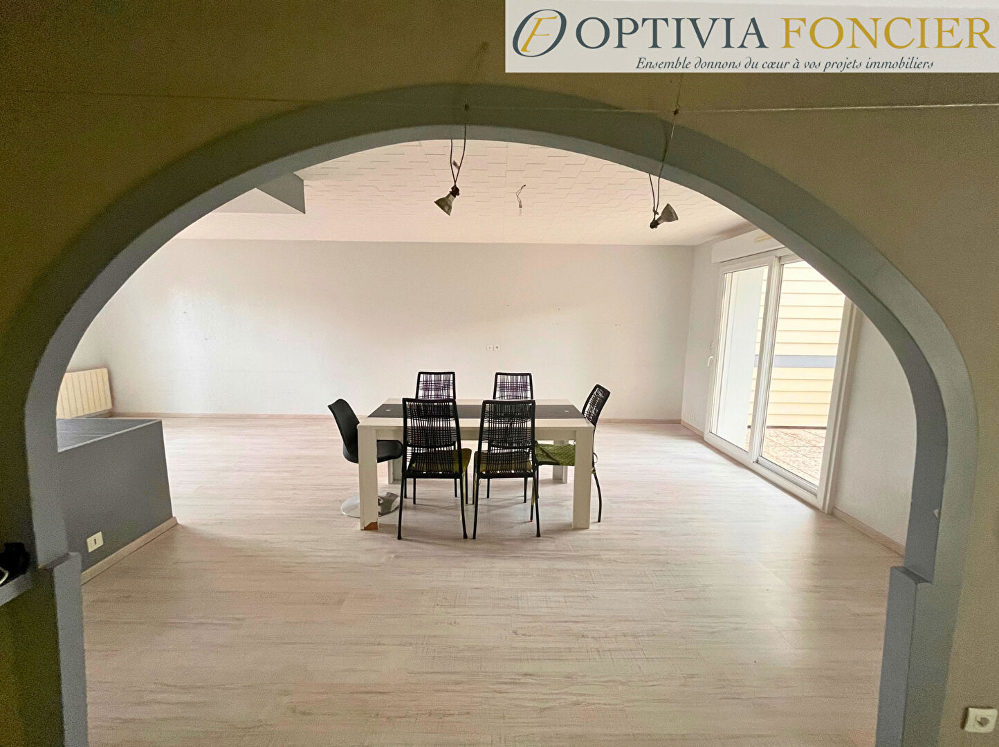 Photo Maison  T7 132 m² - 605 m² image 5/6