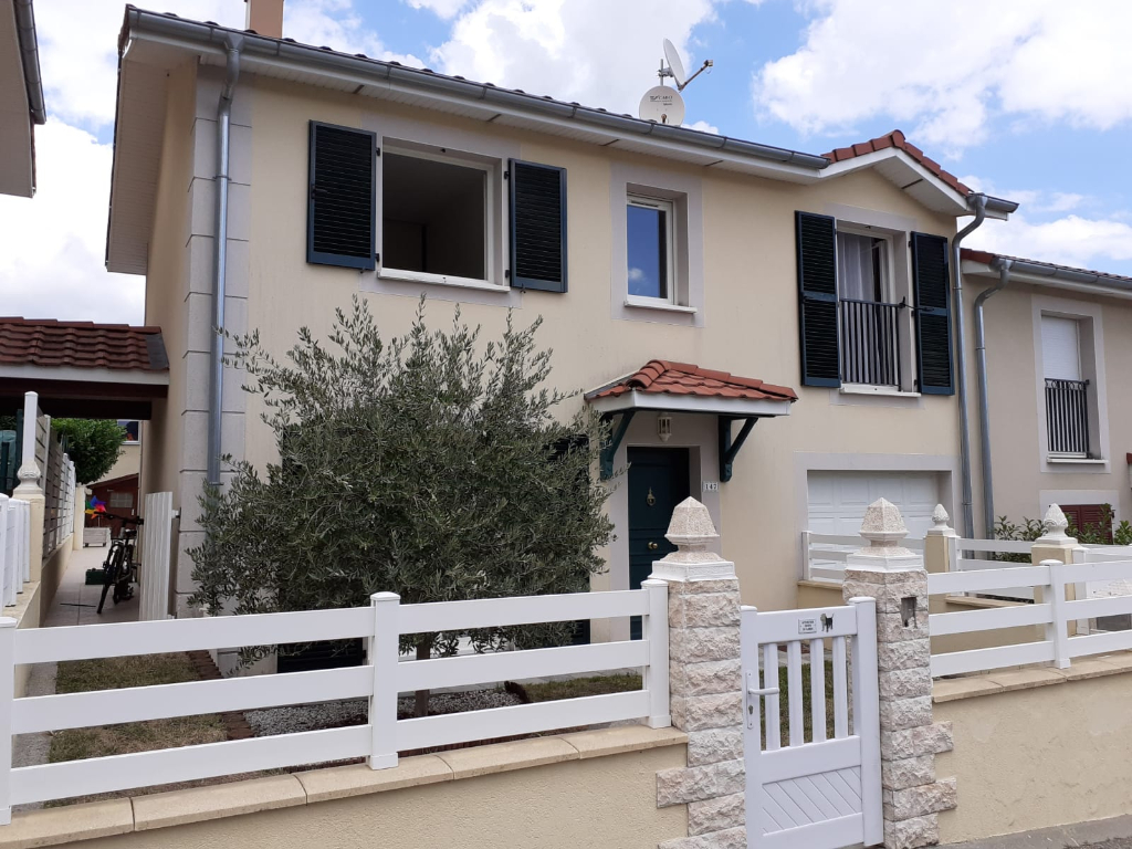 Maison mitoyenne 1 côté 102 m² Collonges Secteur Pays de Gex Collonges