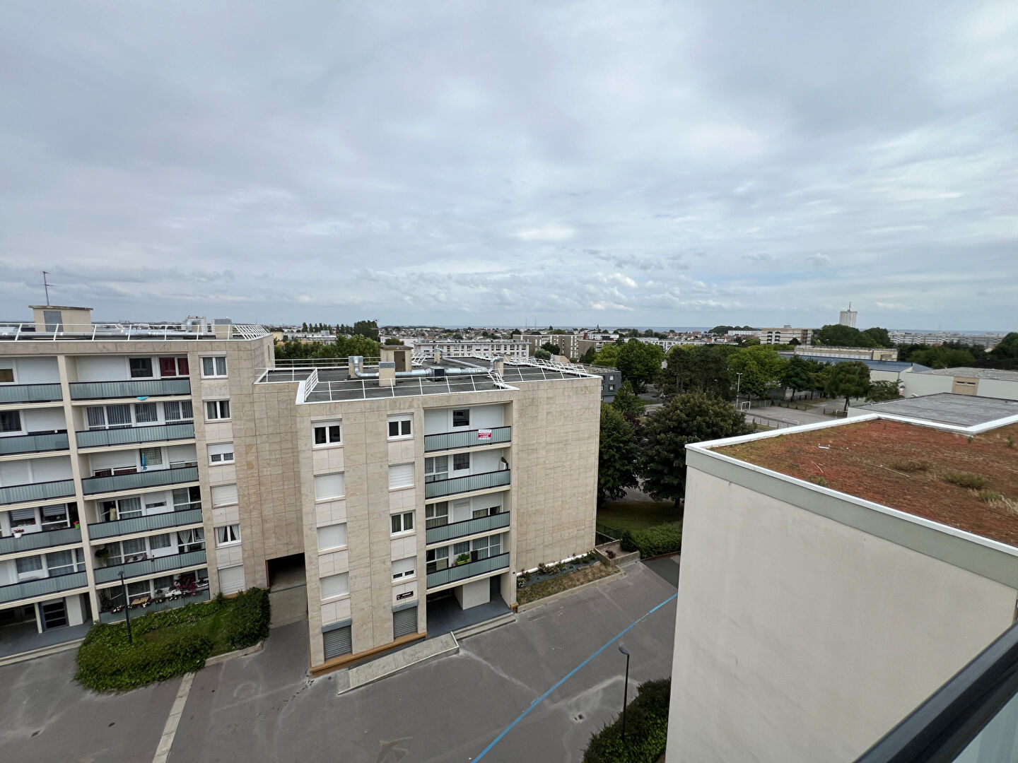 Agence immobilière de AGENCE DE L'ABBAYE / VISIT, NOUS