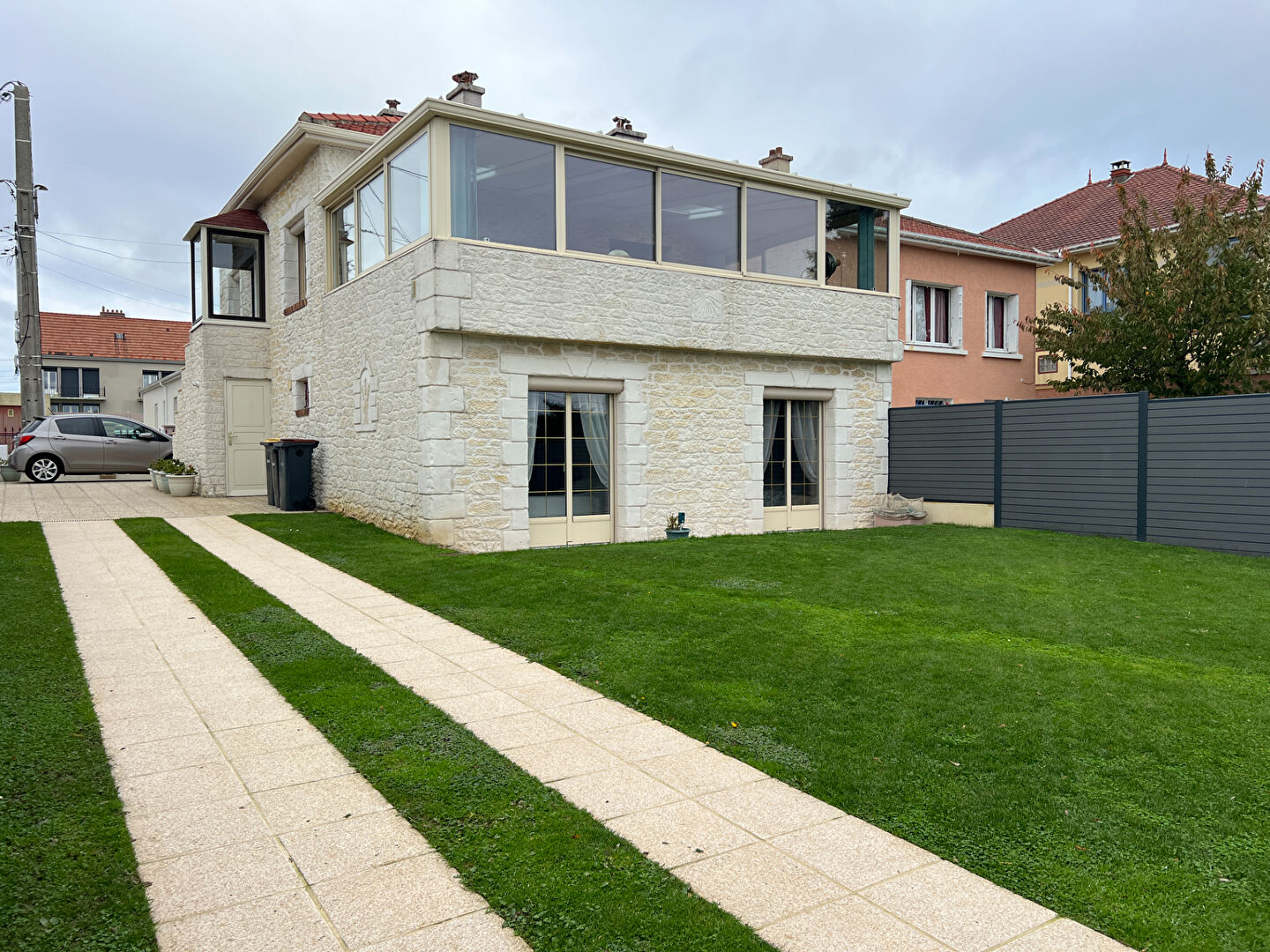 À vendre maison T5 lumineuse avec jardin et double garage Le Havre Aplemont