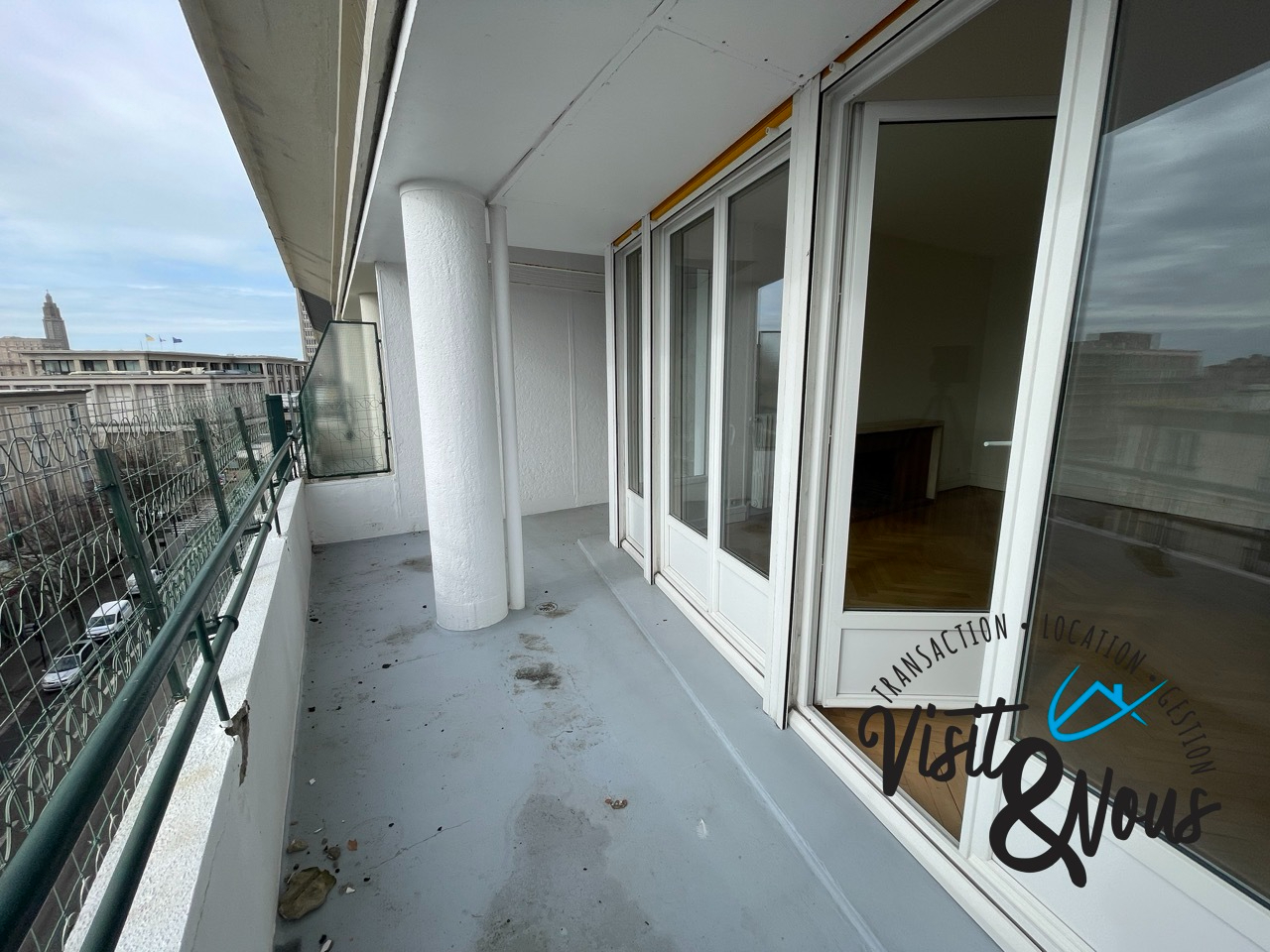 Agence immobilière de AGENCE DE L'ABBAYE / VISIT, NOUS