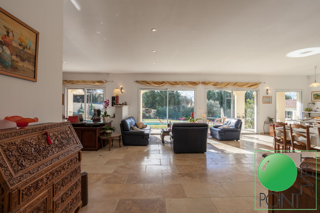 Vente Maison de 7 pièces 210 m² - L ISLE SUR LA SORGUE 84800 | POINT VERT VLG - AR photo5