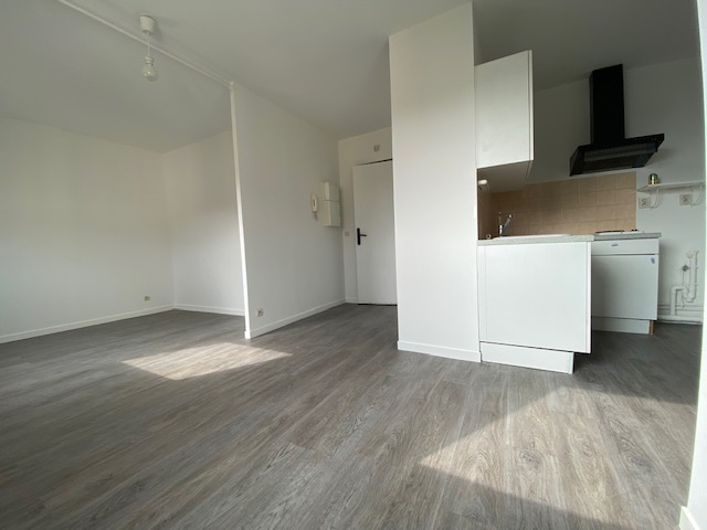 Photo F1 - ROUEN CHU avec Parking image 2/6