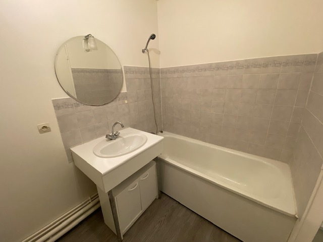 Photo F1 - ROUEN CHU avec Parking image 6/6