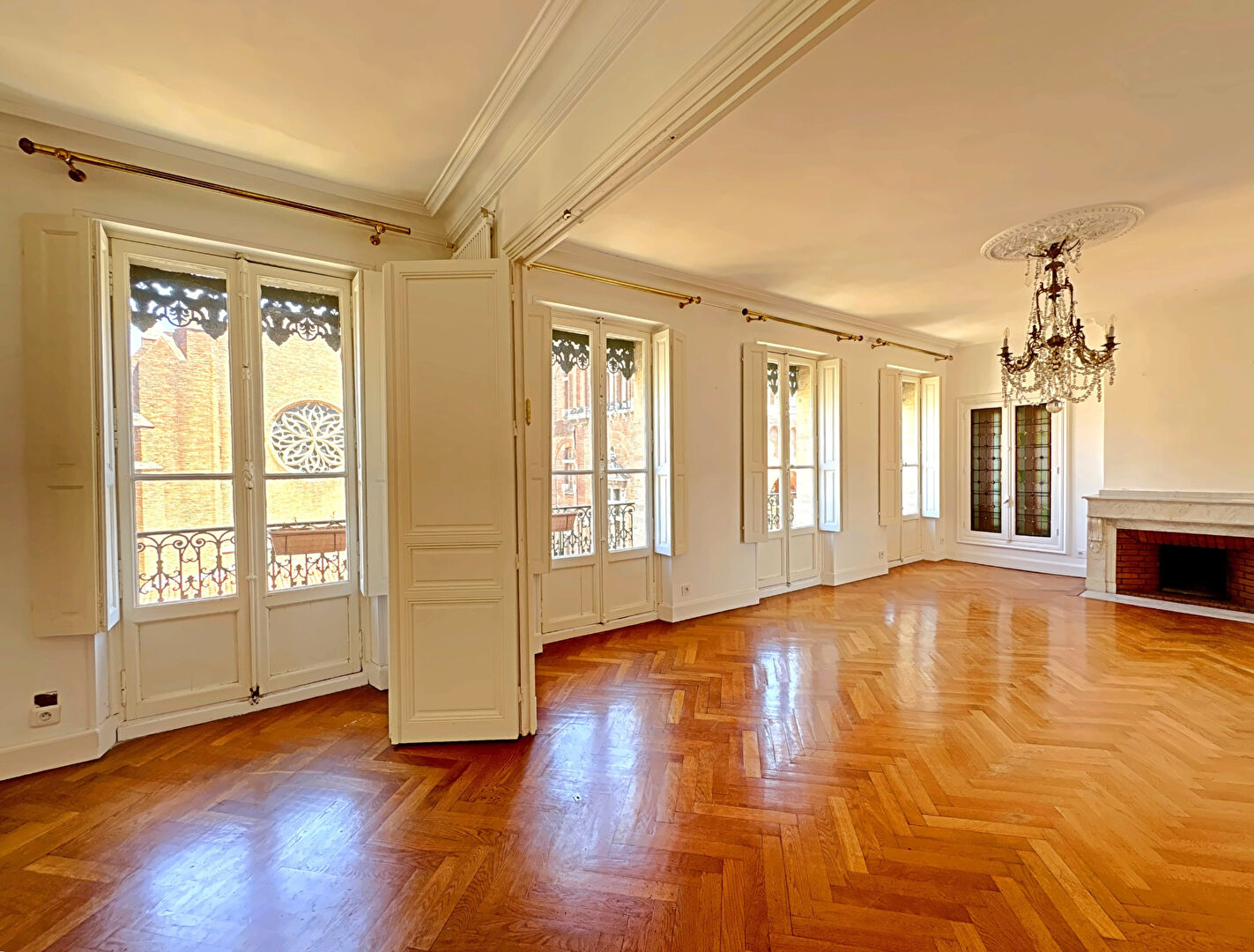 Agence immobilière de 
 PALADIA IMMO - PALADIA 
