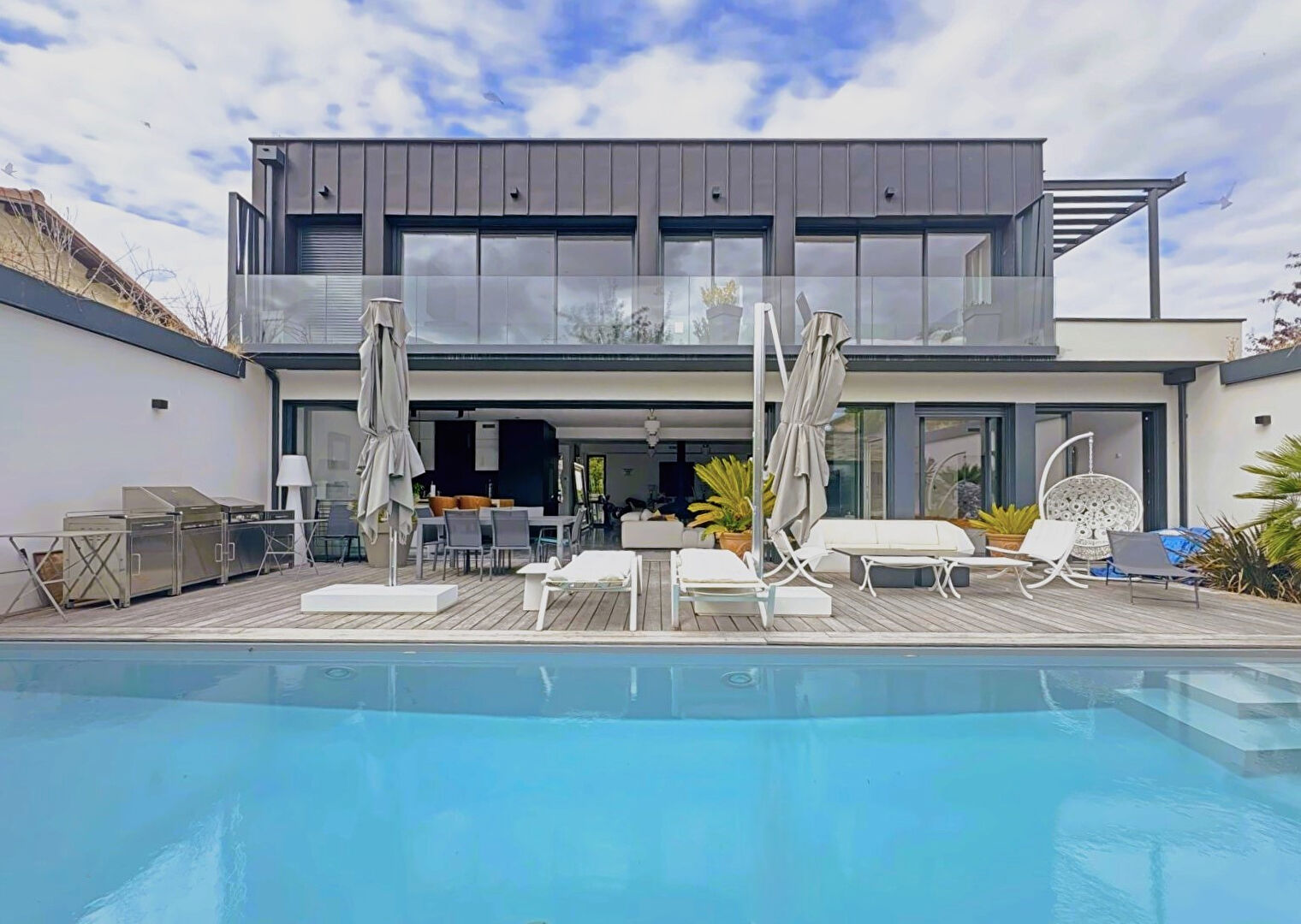 Agence immobilière de 
 PALADIA IMMO - PALADIA 
