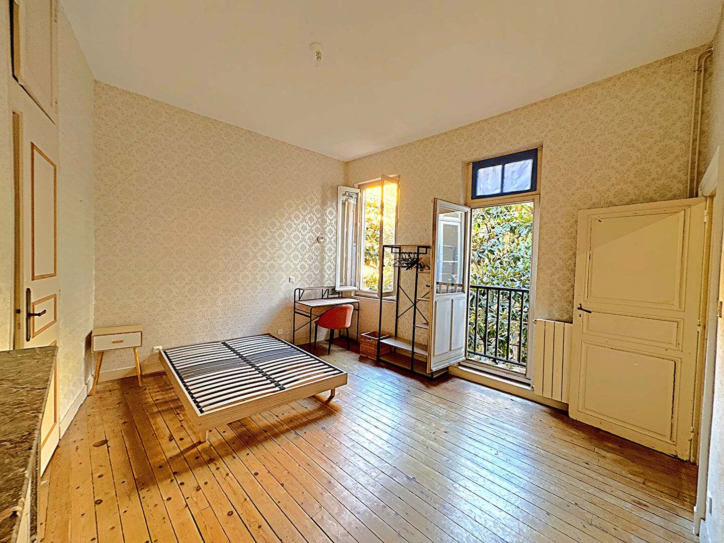 Photo TOULOUSE - PLACE DE LA BOURSE - T7 avec ascenseur image 6/6