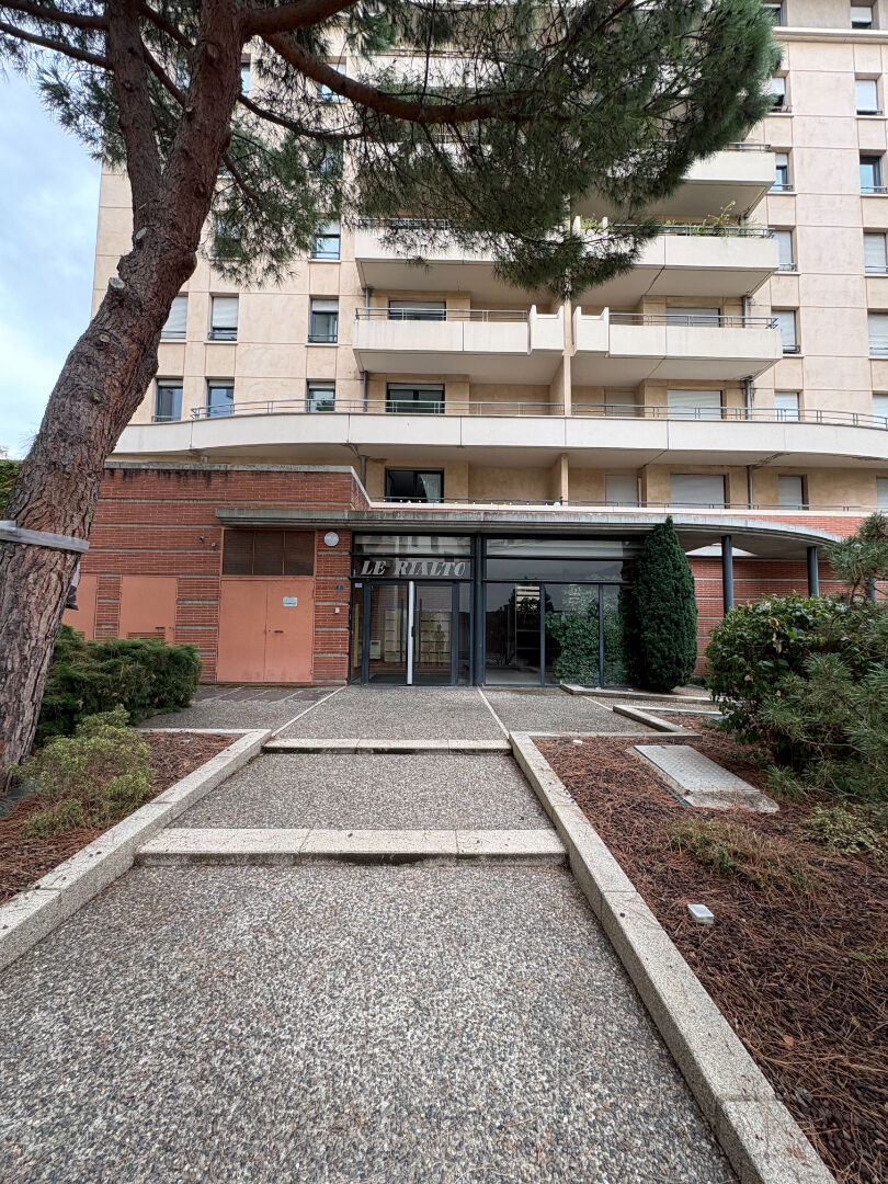 Agence immobilière de 
 PALADIA IMMO - PALADIA 
