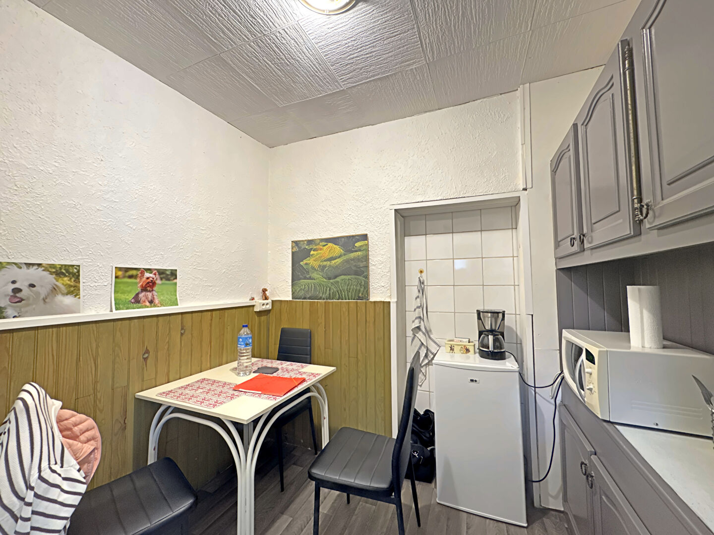 Photo Blagnac, Place du Relais - Local commercial  de 33 m² en angle. image 3/3