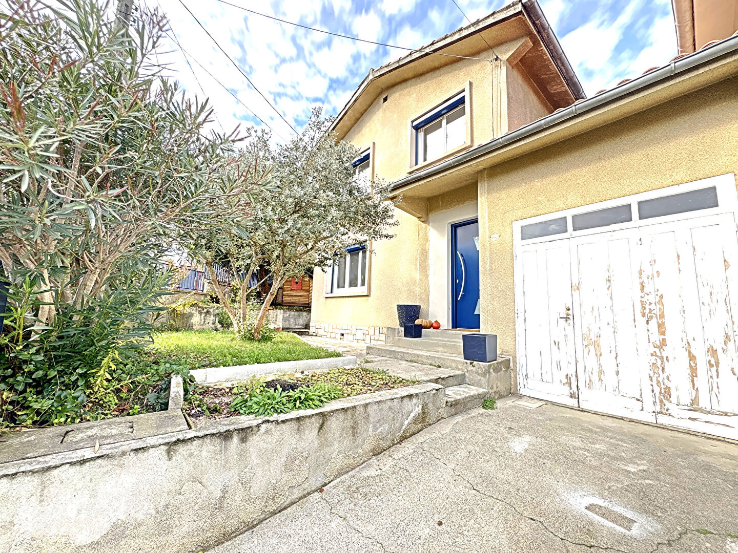 Toulouse -Château de l'Hers - Maison familiale de 102 avec jardin, piscine et garage.