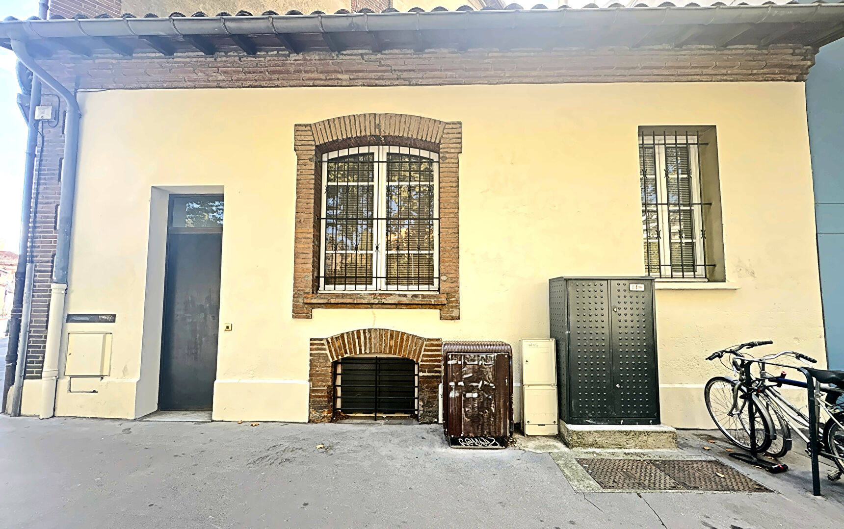 TOULOUSE - LES CHALETS - Appartement T3  de 58 m² à rénover .